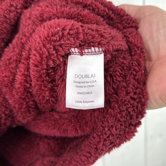 Doublju Women's Two-Tone Women's XS Pink and Maroon Half Zip Sherpa Pullover - Picture 10 of 10